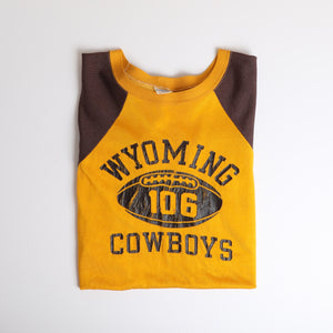 Vintage Wyoming Cowboys Football Jersey Style T-Shirt - Large
