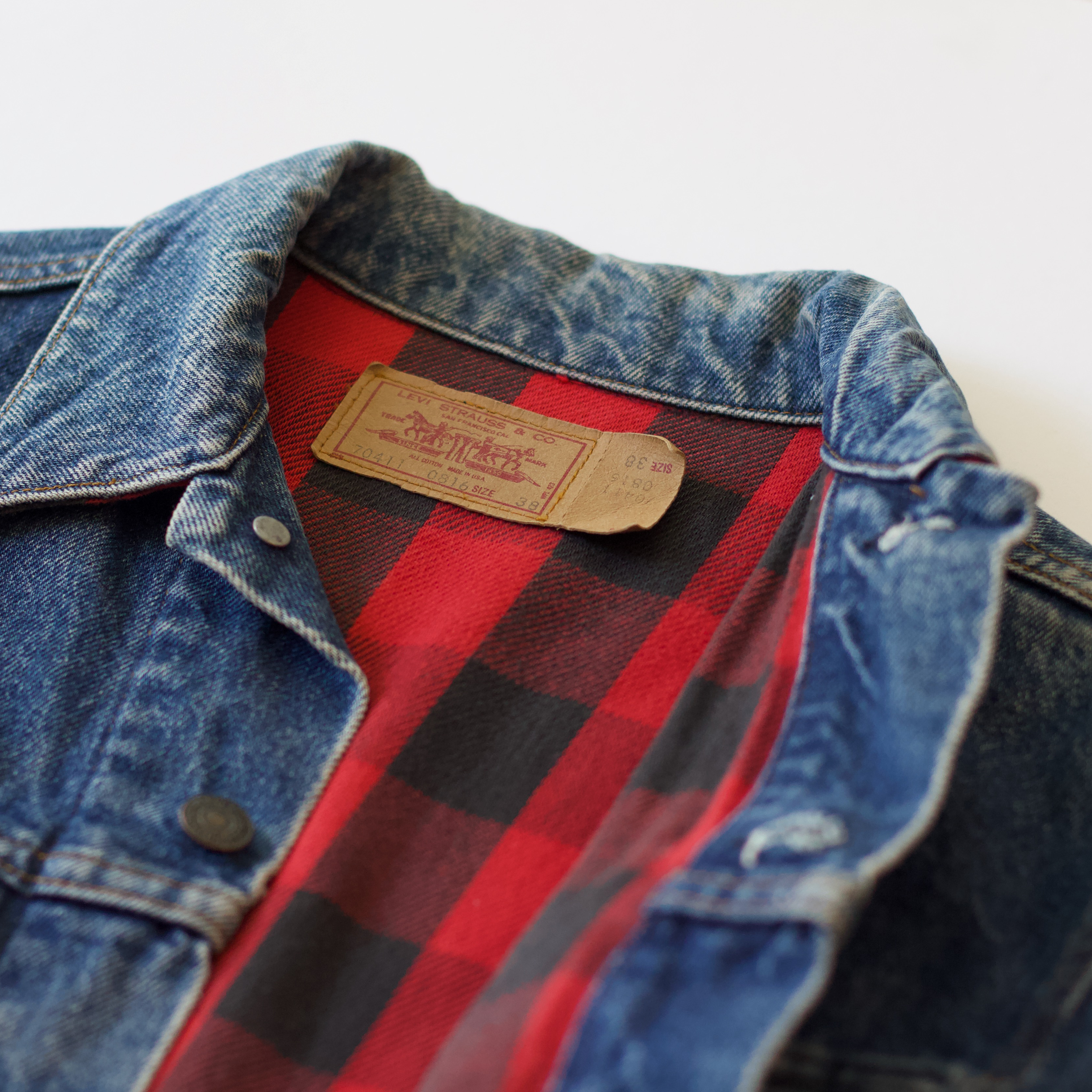 Jean jacket with plaid inside cheap